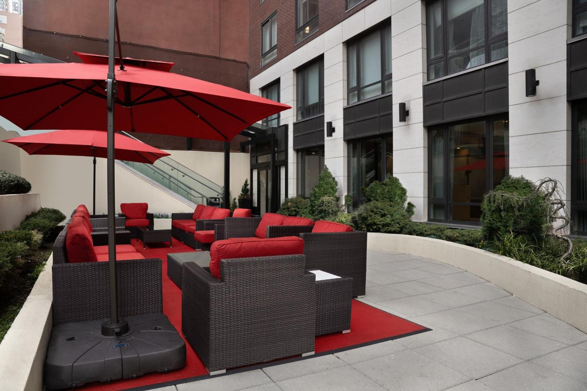 Fairfield Inn & Suites By Marriott New York Manhattan/Central Park Exterior photo